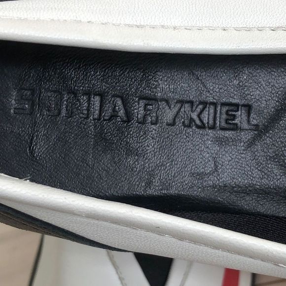 Stylish Women's Slip-On Shoes - Black, White, and Red - Picture 3 of 7